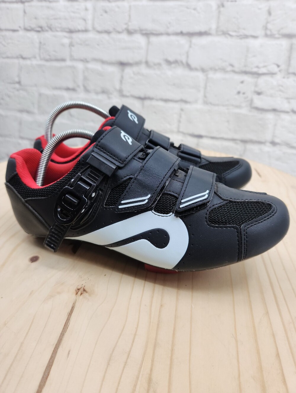 Peloton K-20 PL-SH-02 Cycling Shoes Size 42 Black Red Indoor Bike Spin Fitness